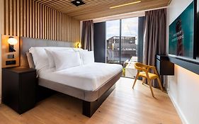 Yotelpad London Stratford